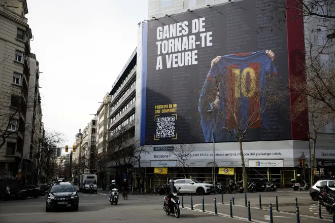 马卡报：我们在联系了梅西身边的人后，指出所有巴萨主席候选人都滥用了梅西的形象，与