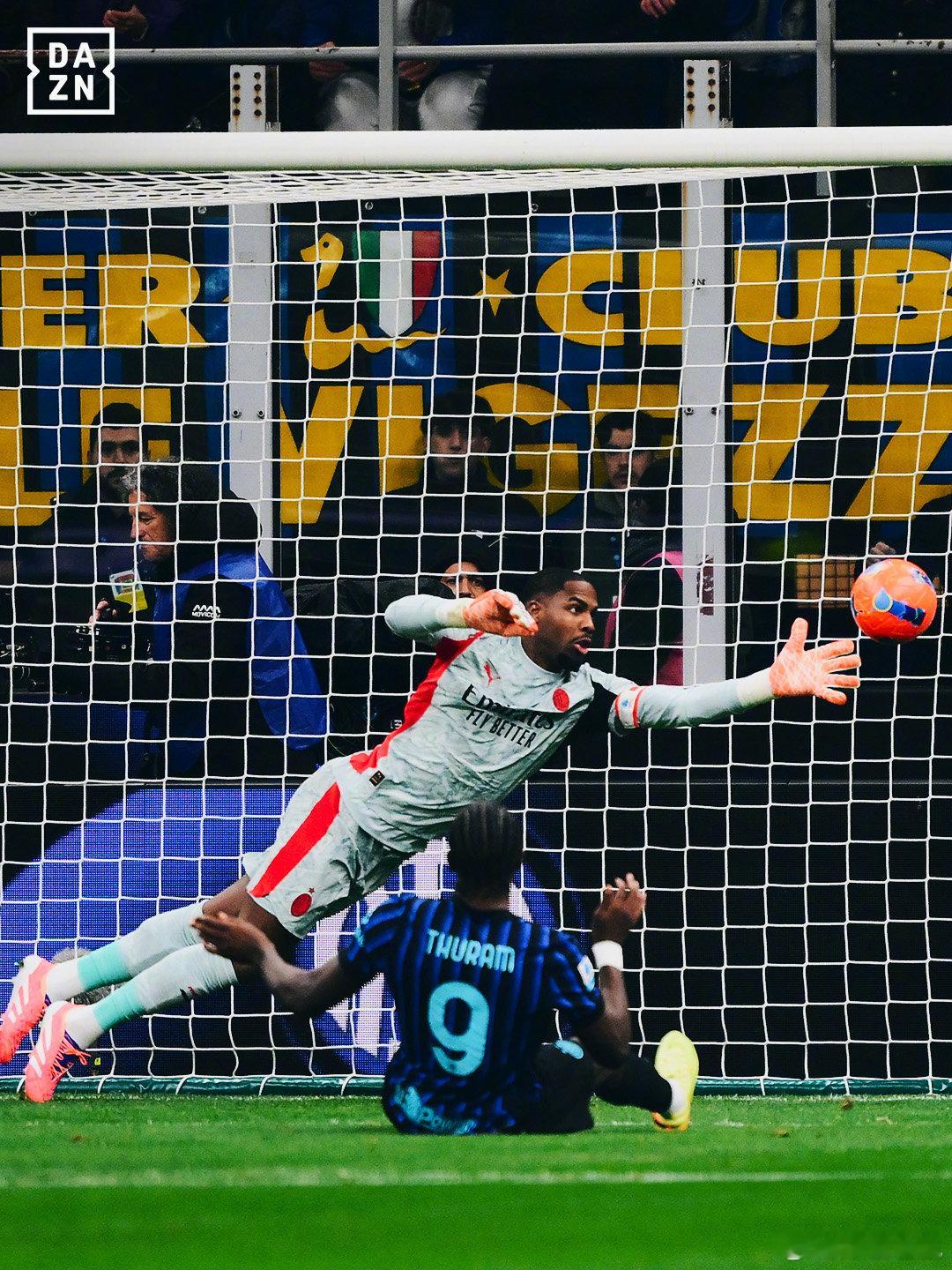 【要走了】莫雷托：30岁的米兰门将迈尼昂在米兰德比中扑出点球，帮助球队全取3分，