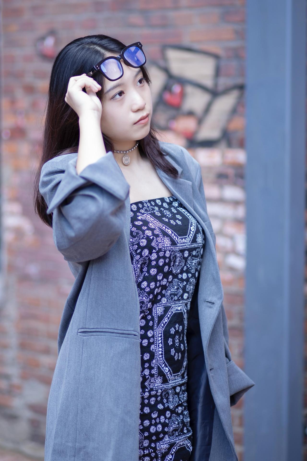 街拍美女街拍美女旅拍跟拍摄影人像摄影