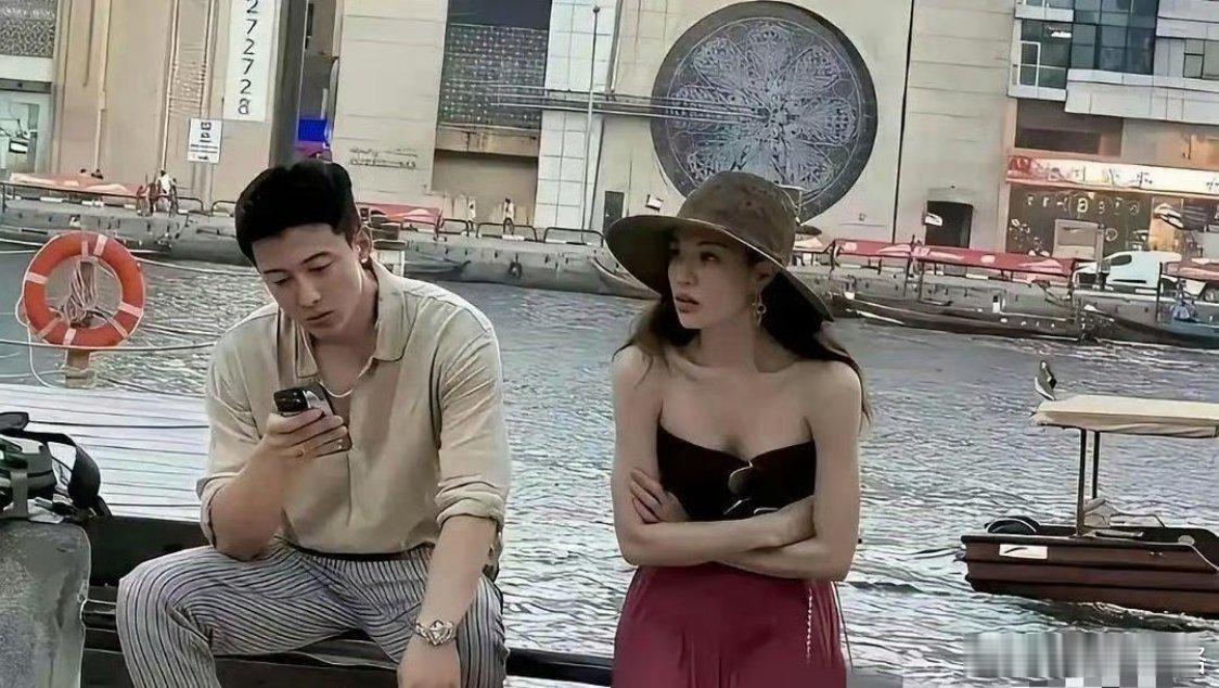 侯雯元和钟楚曦很陌生的感觉有网友说这是到手了就不珍惜了