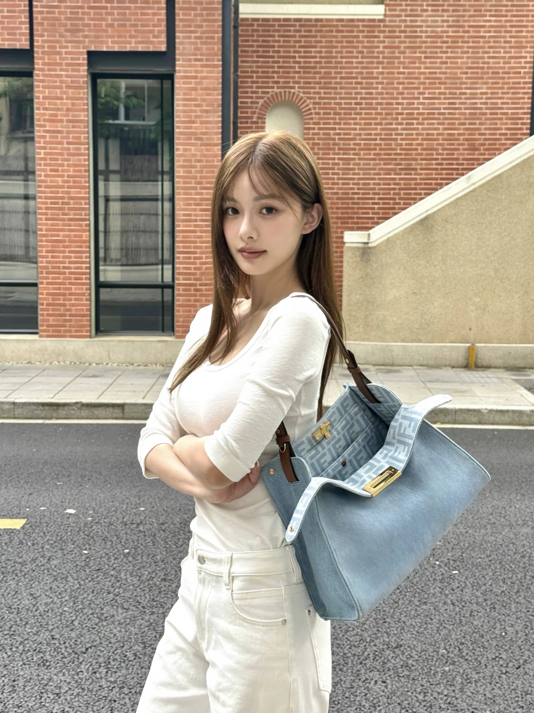 今天的白和蓝，很舒服～