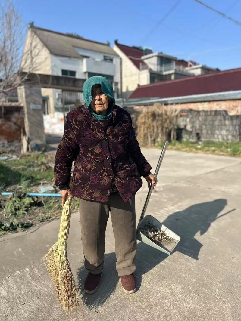 农村七八十岁的老人靠什么生活