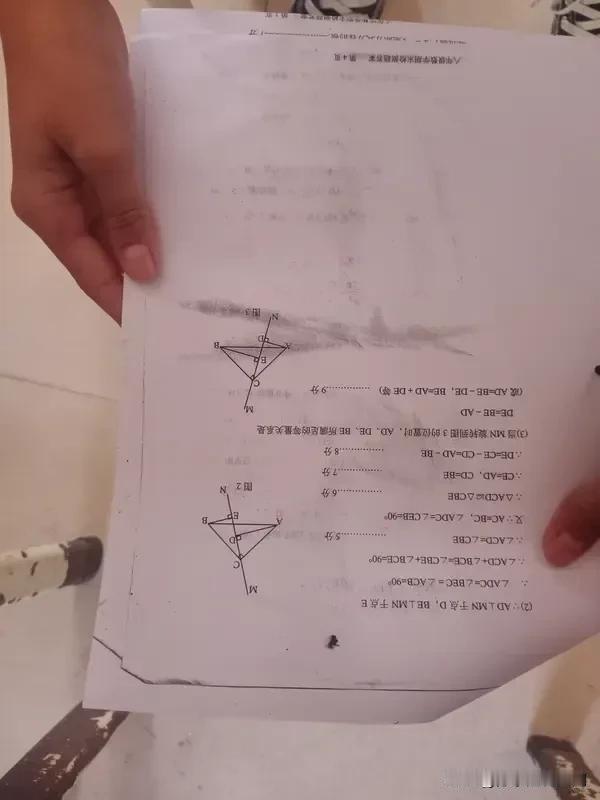 初一英语掉队，初二数学掉队，这简直是不少学生的真实写照。初一英语还能靠小学积累的