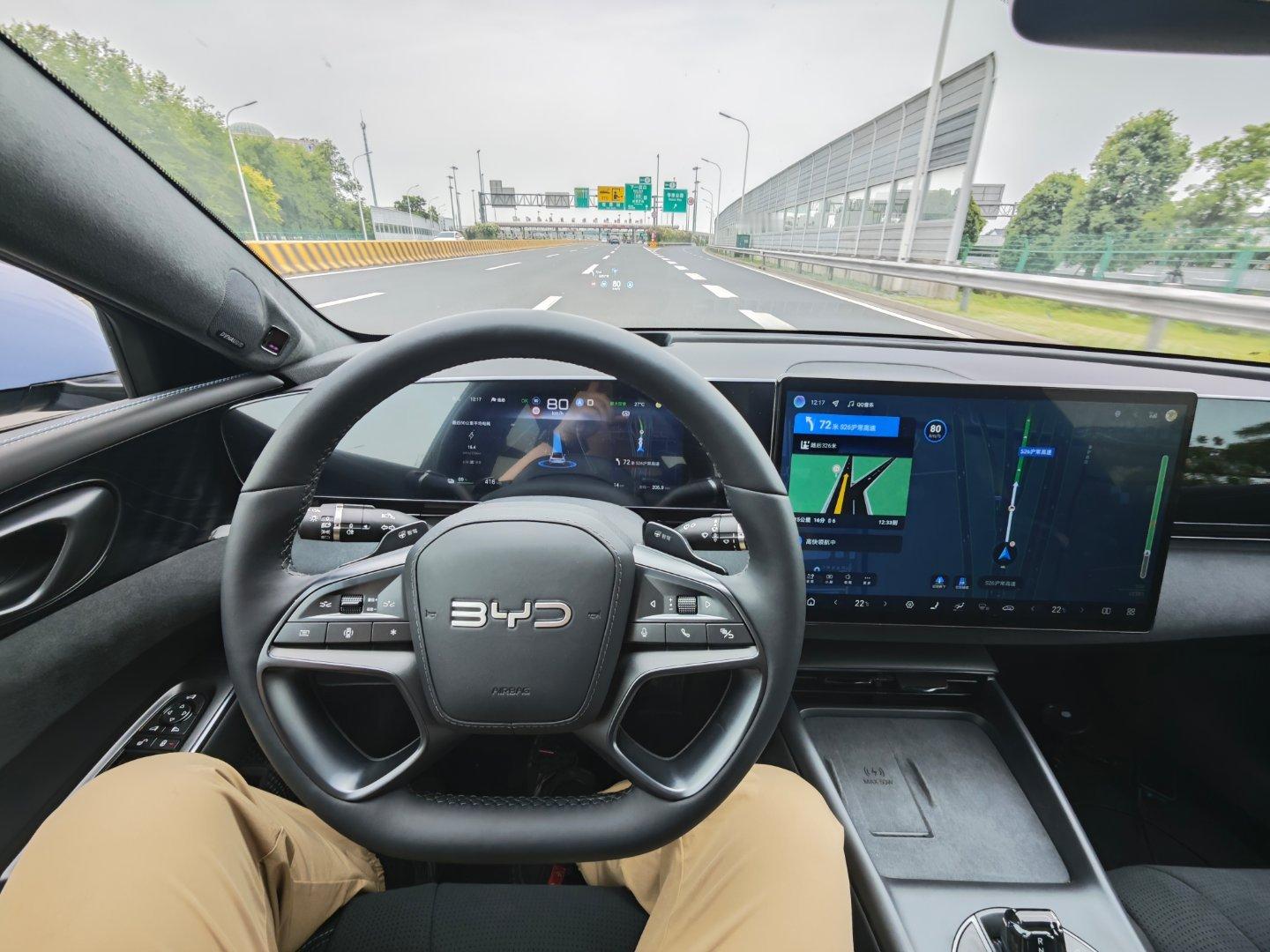 比亚迪海豹07EV,我太喜欢这个车了。内饰设计非常对位，尤其是中控屏后的大连屏