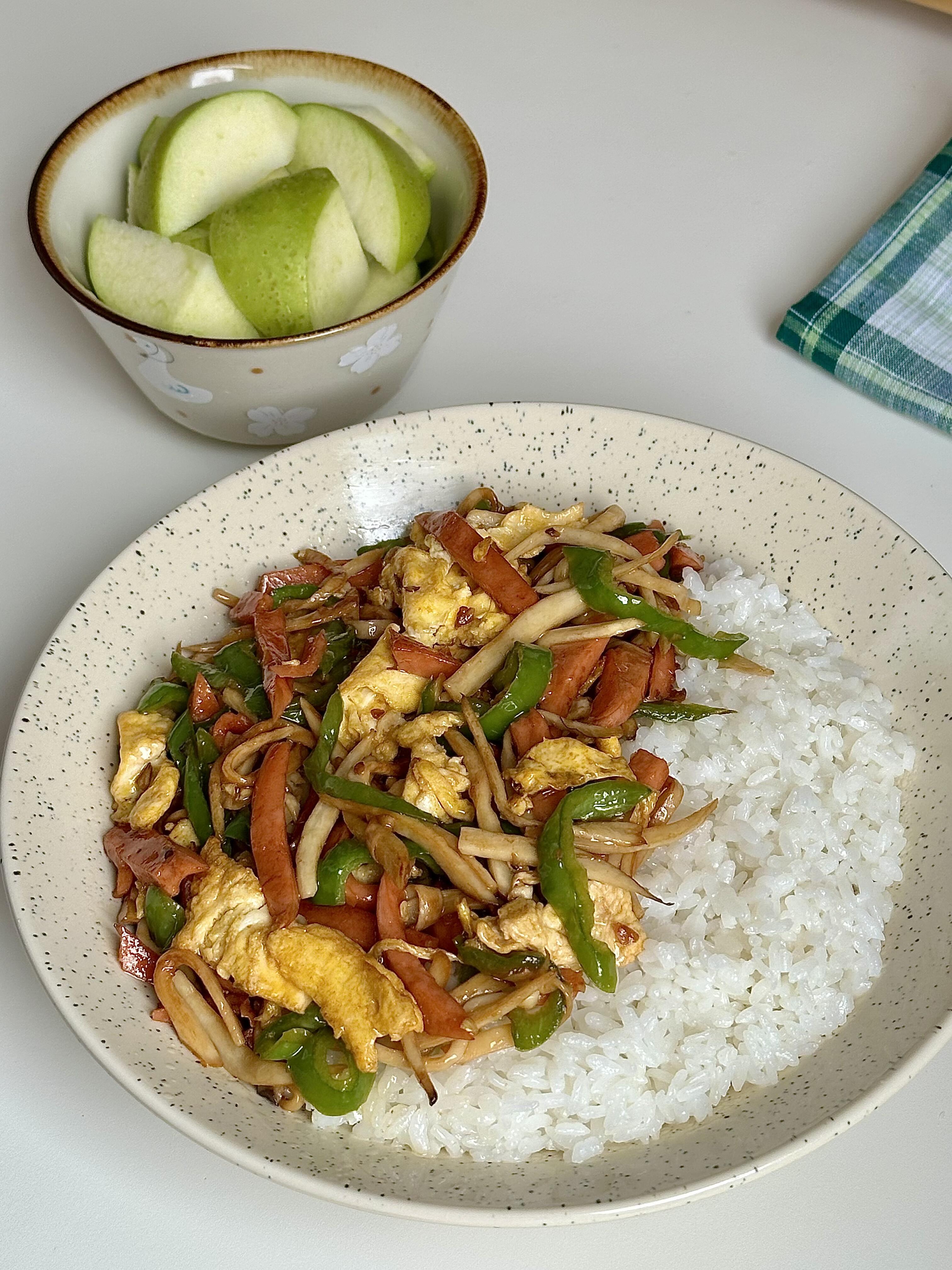 5分钟杏鲍菇火腿炒鸡蛋！香到舔盘，巨下饭家人们谁懂啊😭这道杏鲍菇火腿炒鸡蛋