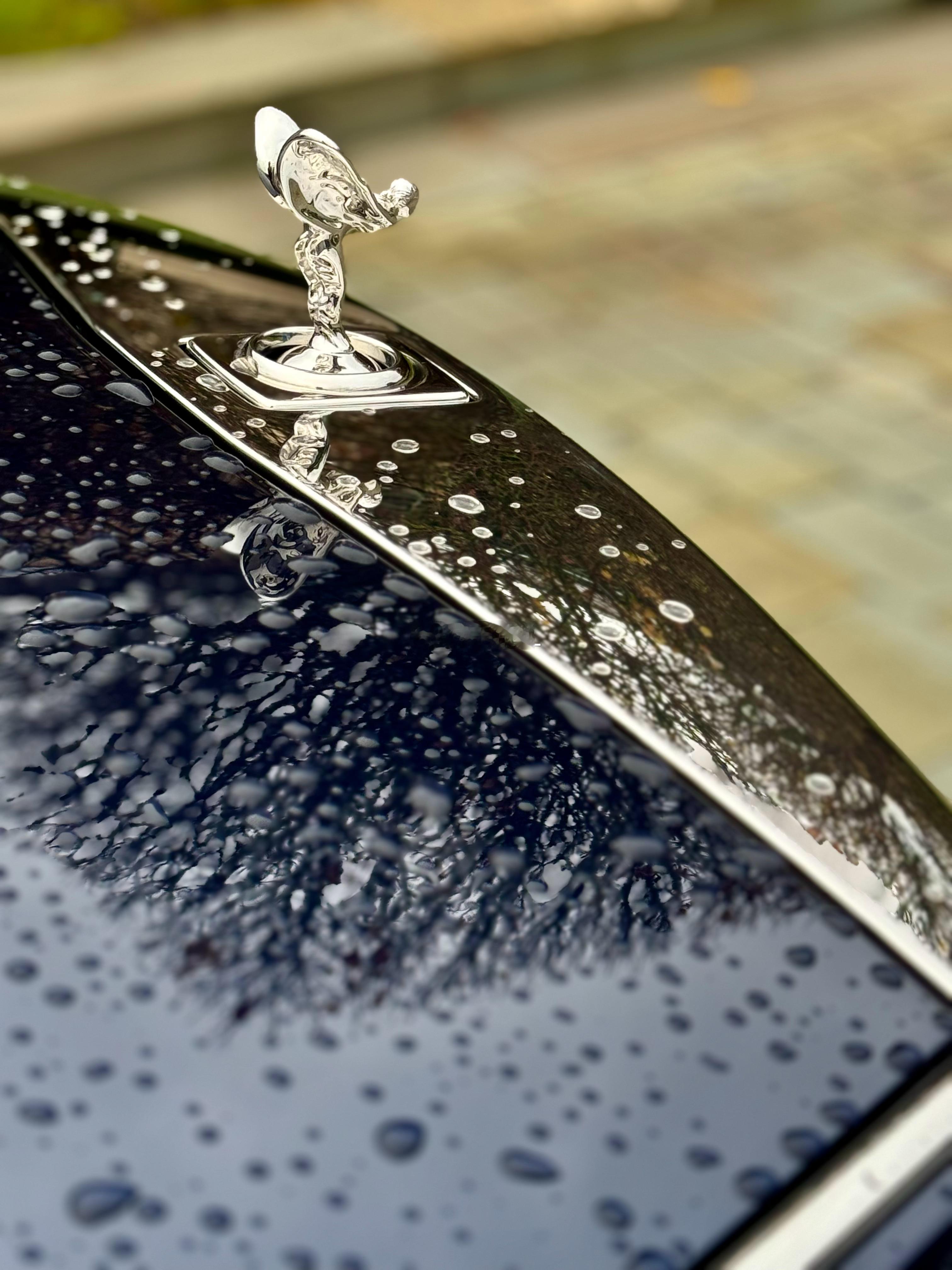 可以说这是一个专为定制而生的汽车品牌，造车？那也许只是劳斯莱斯工坊的副业。劳斯莱