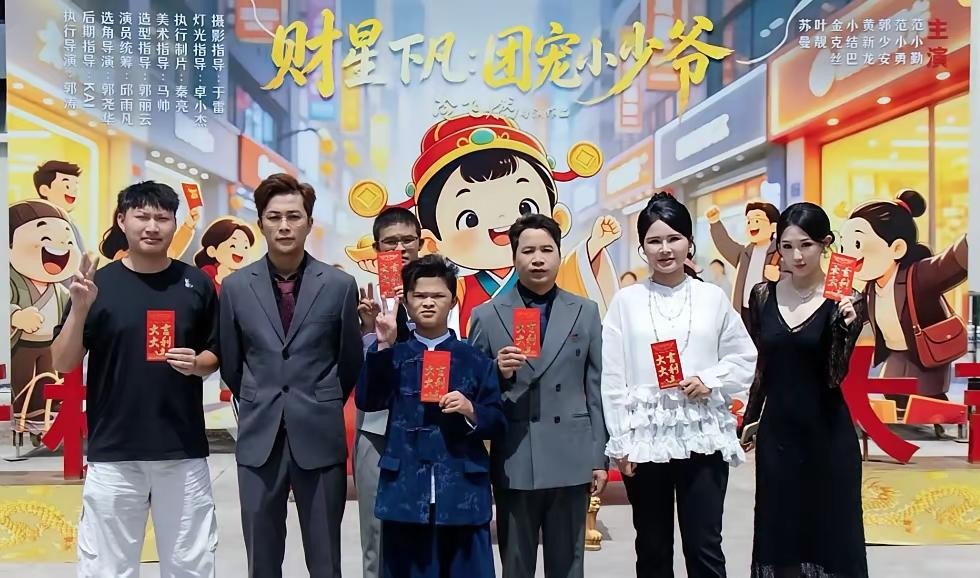 180万，3万人付费才能回本——范小勤这部短剧，到底在赌什么？可这部短剧最值得琢磨的，不是拍得快，而