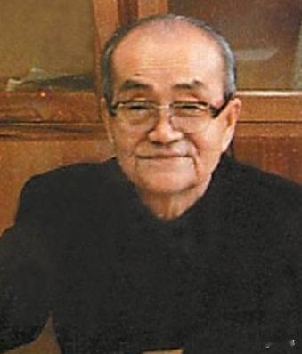 1978年7月，胡乔木提出一个在当时看来石破天惊的观点，即：“社会主义制度不能自