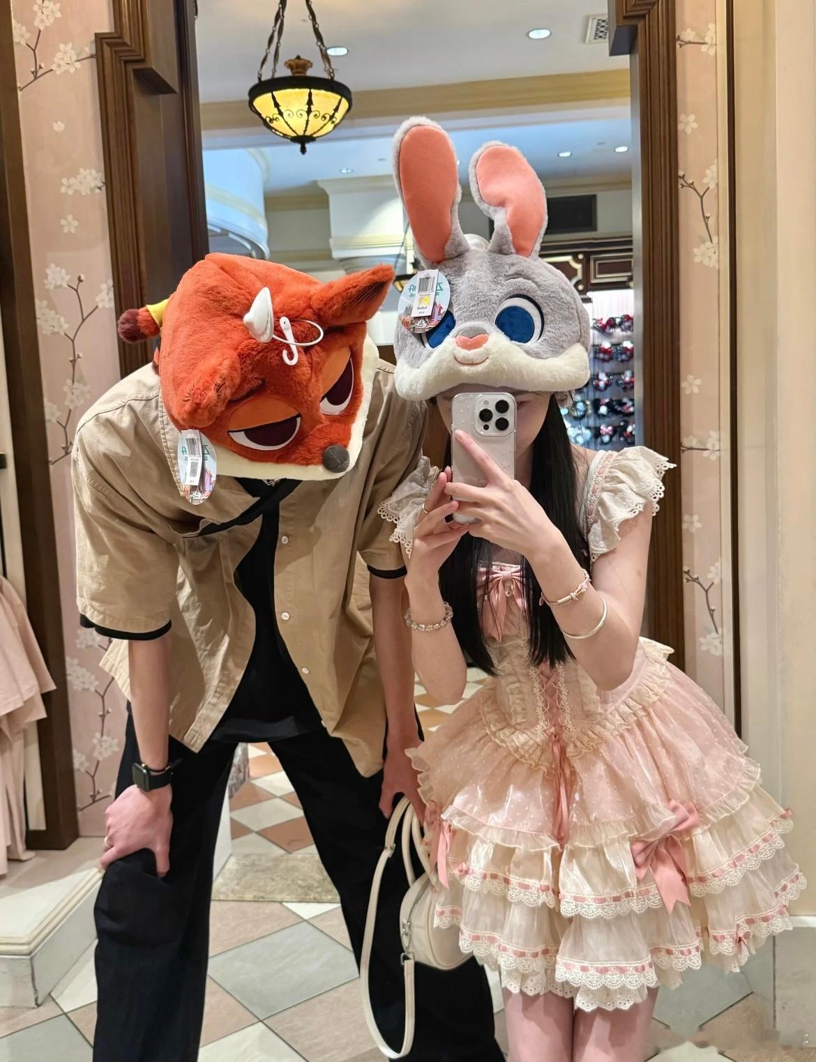 来迪士尼就为了这张照片​​​