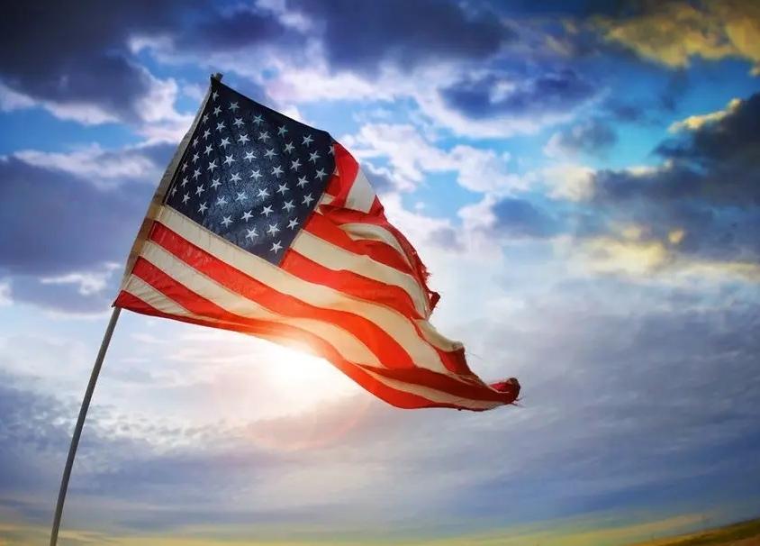 美国暂停“第三世界”国家移民后，将会发生三件事。一、想移民美国的有钱人，会立刻