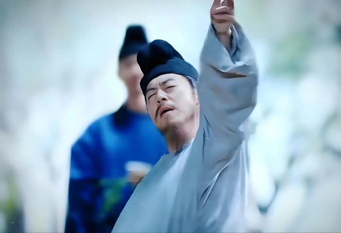 《长安的荔枝》，一开始，我们以为主角是雷佳音；再后来，我们以为主角是岳云鹏；到现