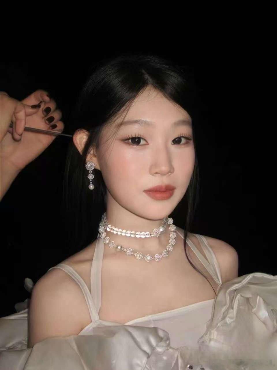 沈佳润高耳位被沈佳润的高耳位科普到了！这种耳朵高于眉毛的比例，真的会让人看起来