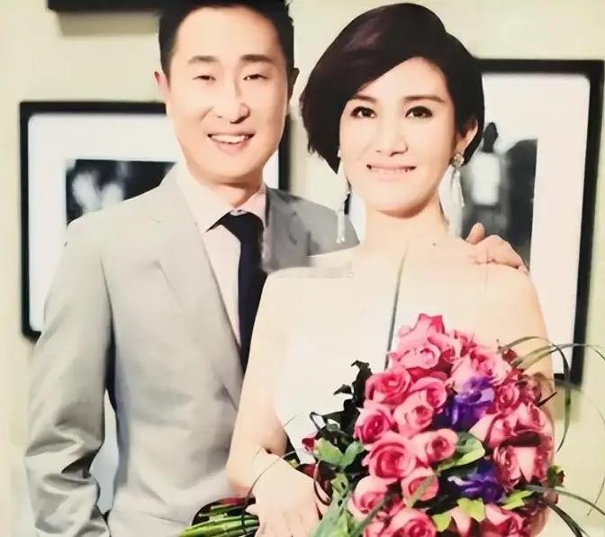 一次，林永健和妻子闹矛盾，向组织申请离婚，在申请书中写到：“两人因三观不合，请求