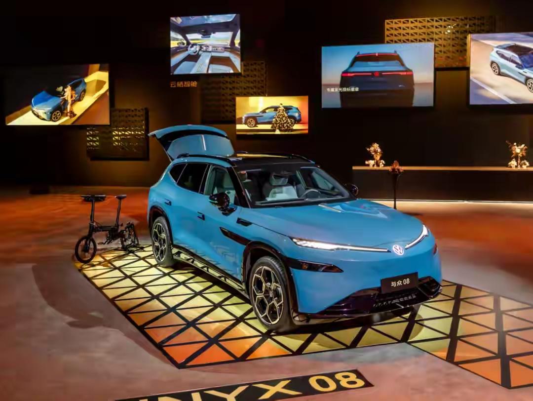 4月16号与众08正式上市，三款配置，22.99万到28.99万，比预售降了1万