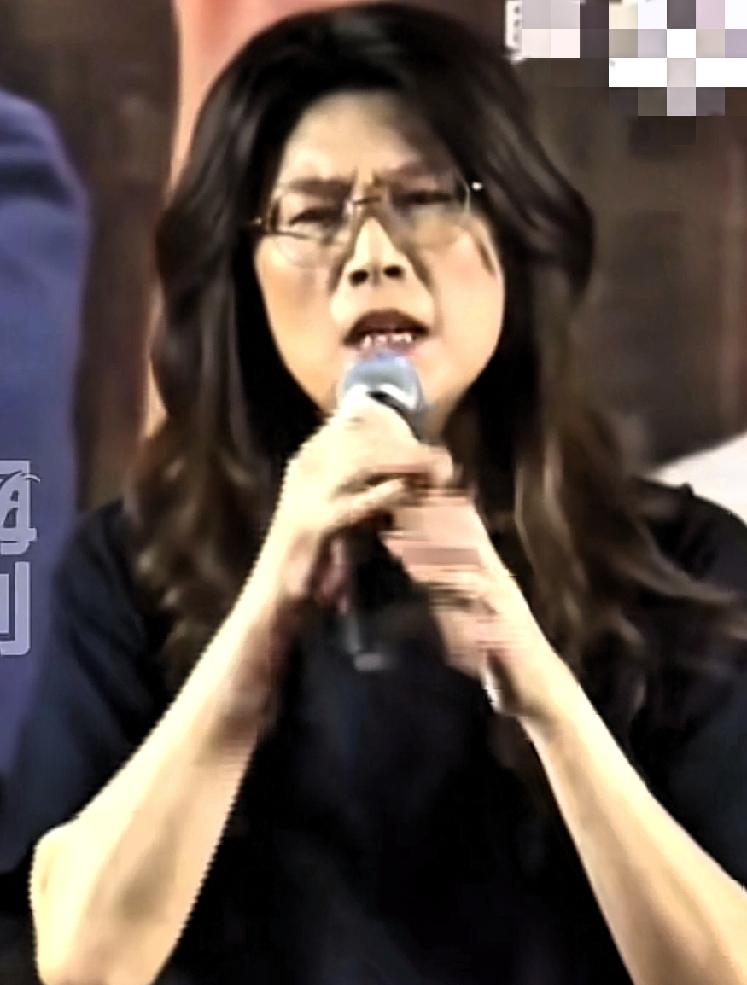 两岸关系新动态引发关注，大陆贺电在24小时静默期后送达，国民党人士郑丽文的三点表