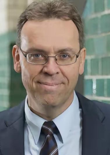 一名德国专家说:欧洲国家盲目跟随美国去招惹中俄。不仅失去了俄罗斯的廉价能源，