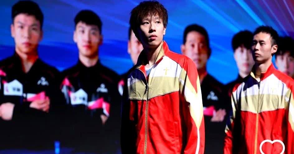 南京见！林高远昨晨六点把徐海东、李艺杰、黄旭男、陈垣宇塞进同一辆去地窝堡机场