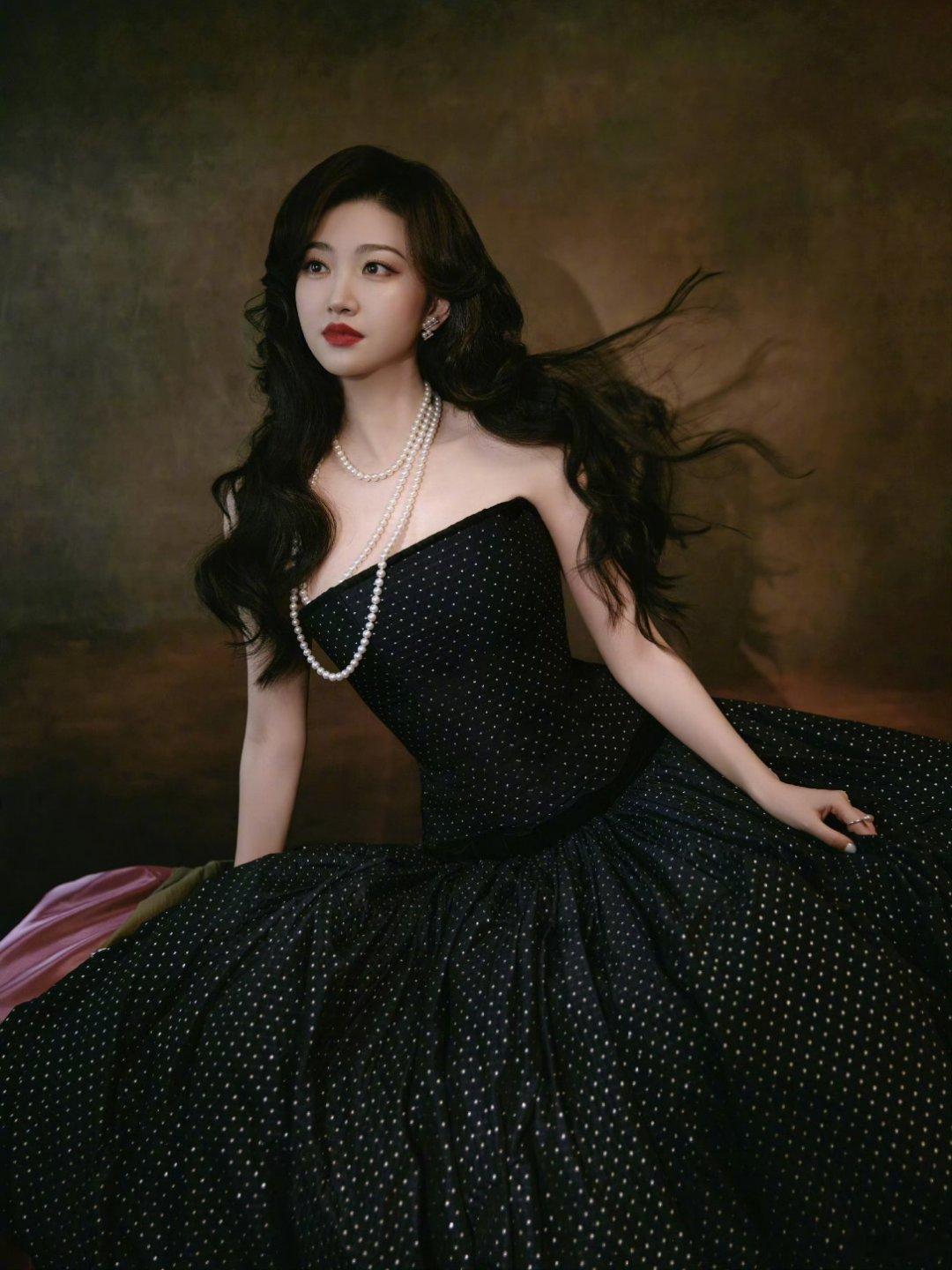 孙宇晨助理的AI小作文加密货币大佬孙宇晨发布长文《我的女友景甜》后，其助理也发