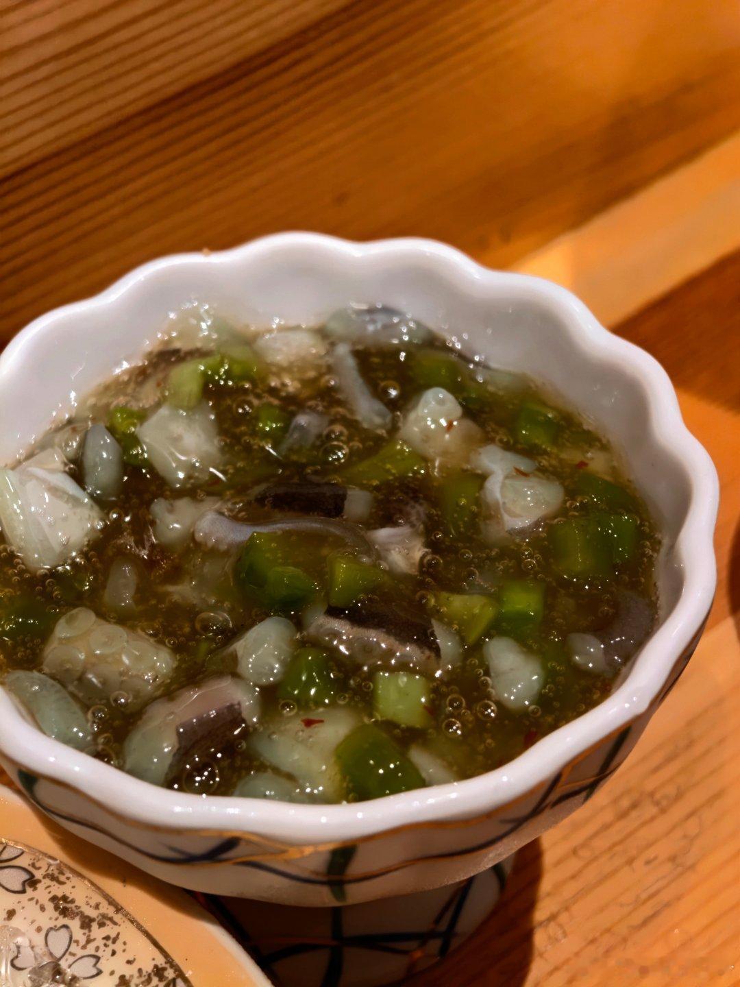 今天继续古北日料但是我发现我好像不会辨别日料的好与坏…这个人均300的和北京人