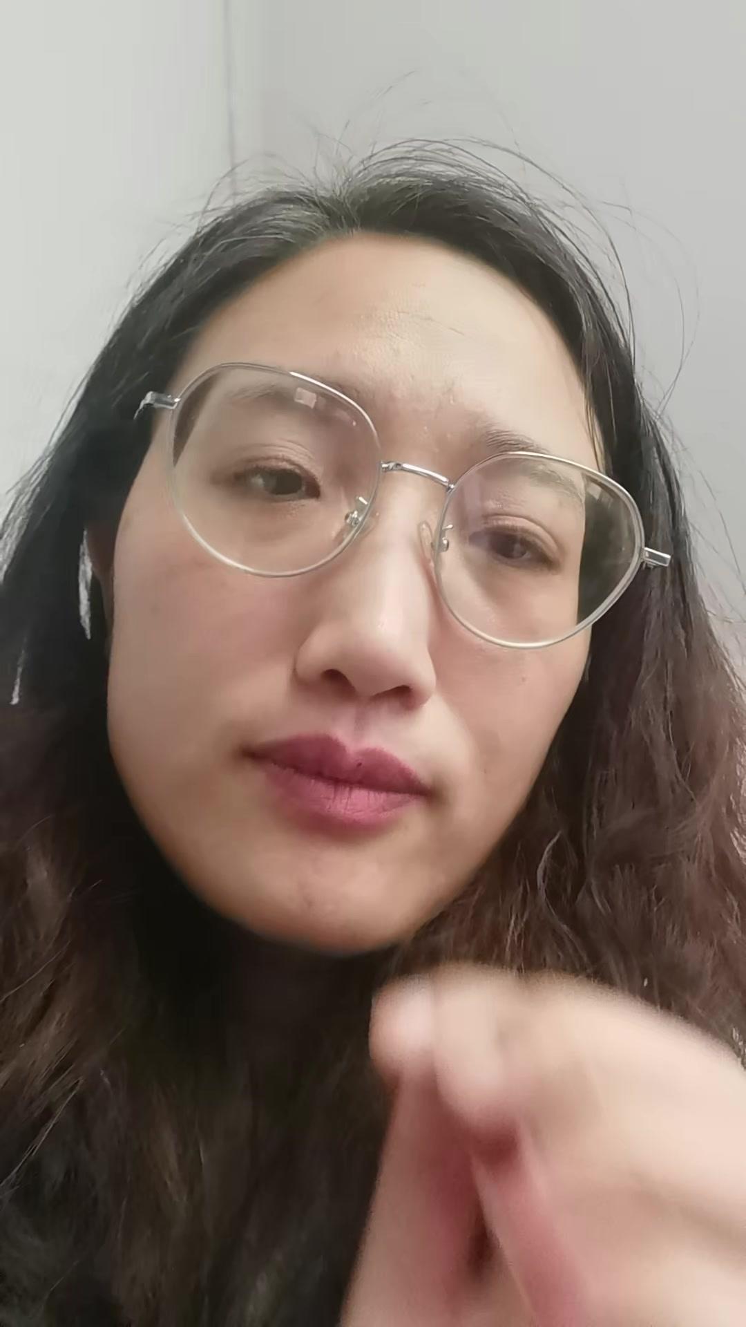 🤯无知到无可救药！粉丝是雇来的？与辉同行粉丝心声董宇辉看到一条评论说，为了看