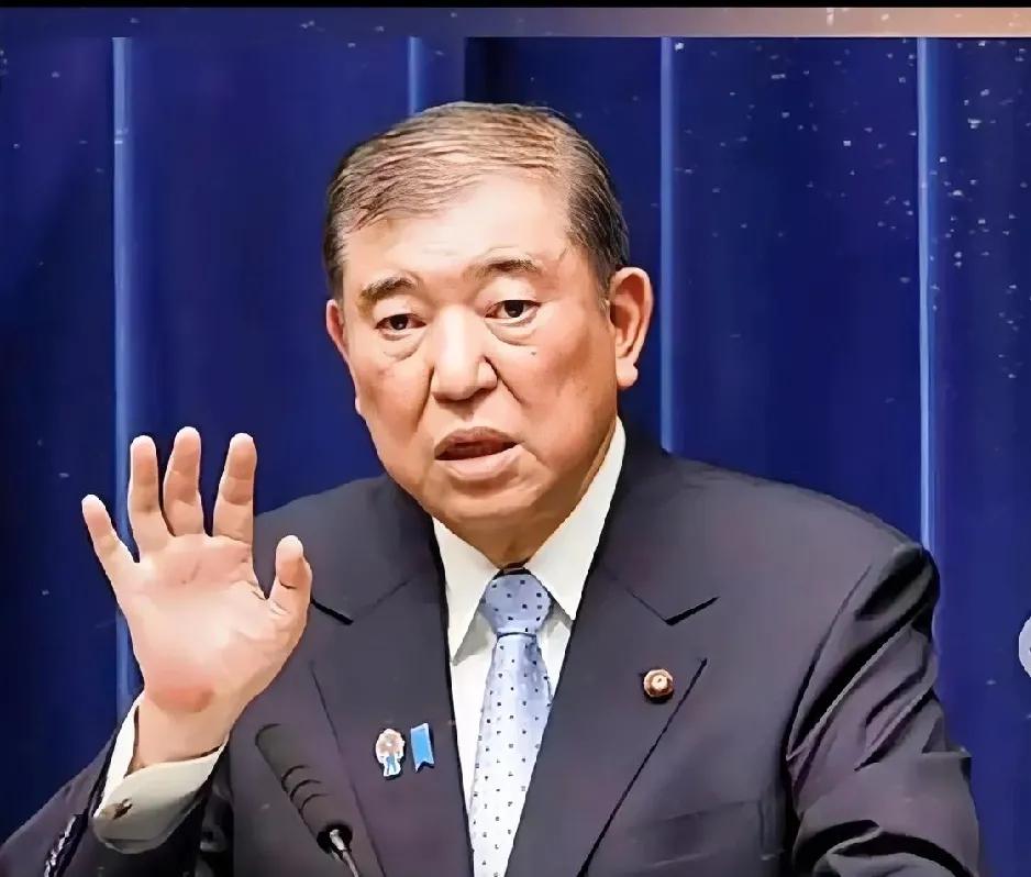 日本半导体企业现在急得像热锅上的蚂蚁。他们在中国市场赚的钱占四成，但去年刚限制对