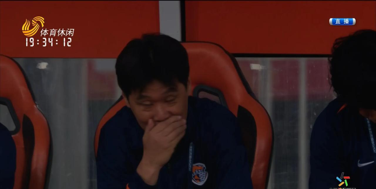 齐鲁德比证明崔康熙技战术能力还不如李霄鹏1.李霄鹏要是有崔康熙的人员配置，最起