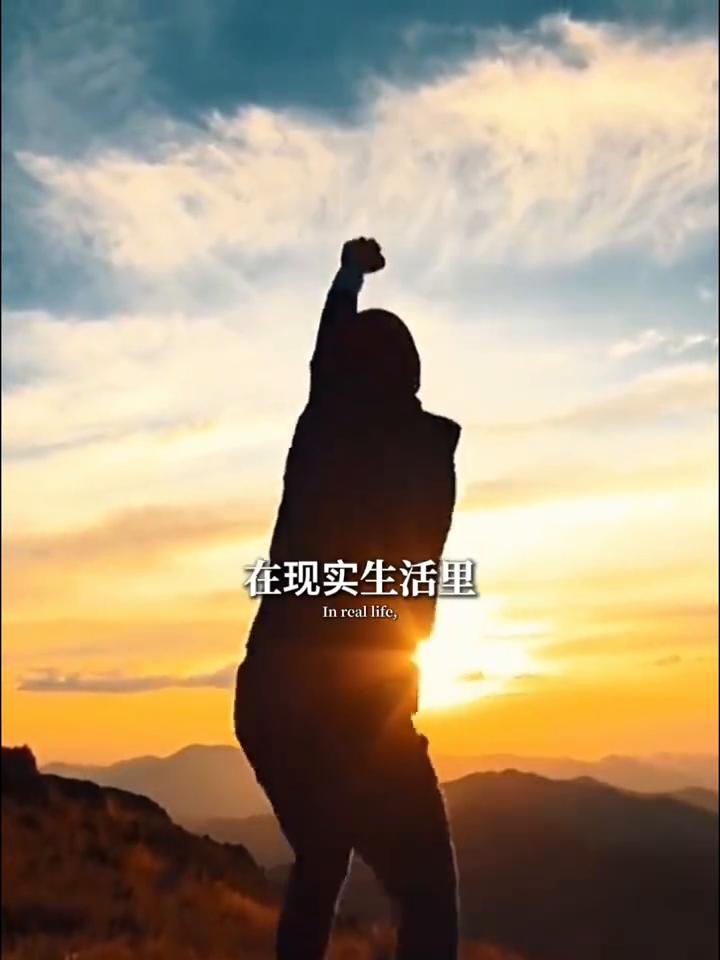 成年人的衰败都是心力不足导致的。郭春林，原北大后E最受欢迎老师，只想做哲学花园