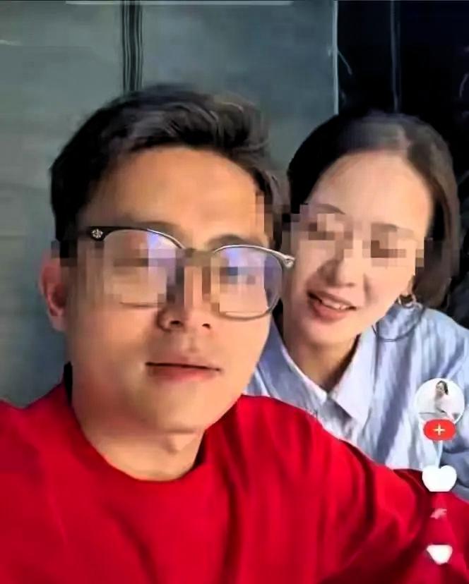 无锡有个离婚帖子火了。不是因为打架砸东西，也不是因为出轨欠债，男方月入2万，每月