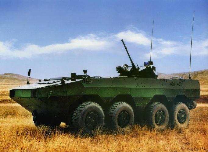 中国装甲车真火了！泰军主动续购，背后原因太硬核！“不看样品，不搞竞标，直接