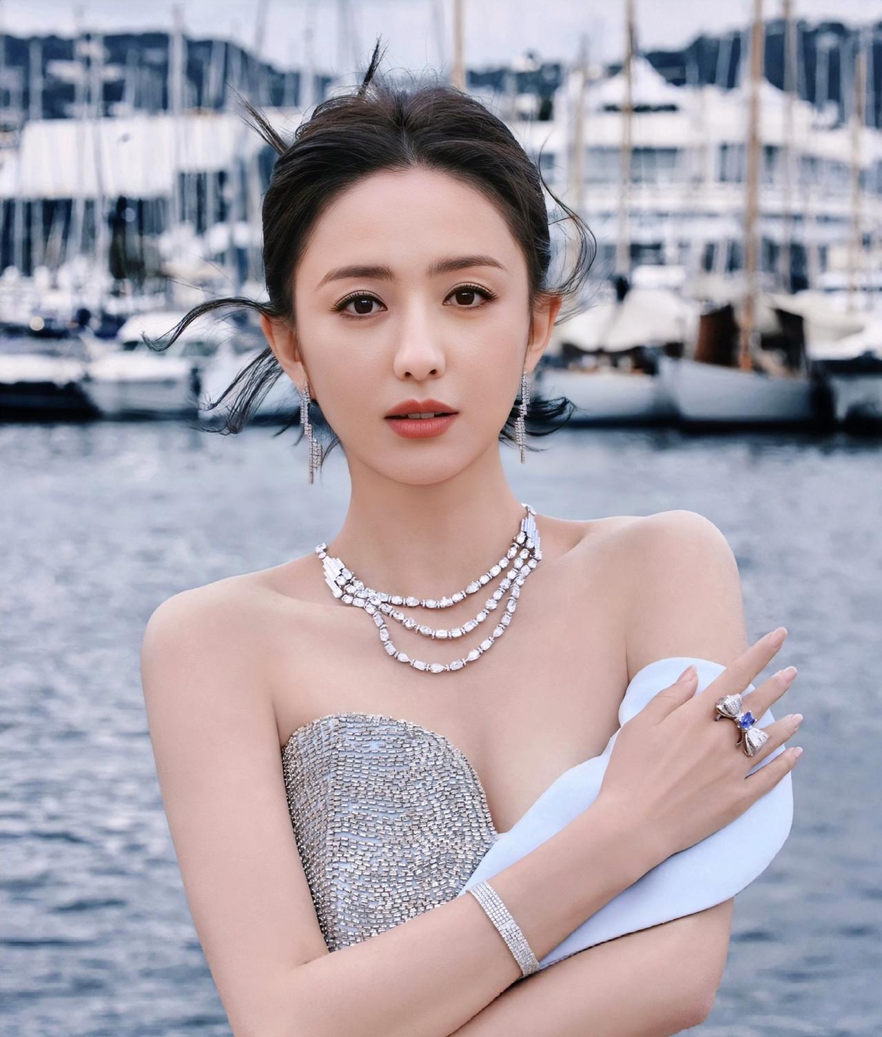 突然就能够理解陈思诚了，不是因为佟丽娅人不好，而是因为她共情能力太差，在节目