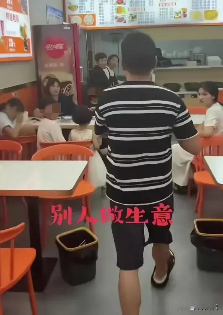 7人续面2次的当事人马女士说：“根本就没有和解，我们将起诉商家侵犯未成年肖像权！