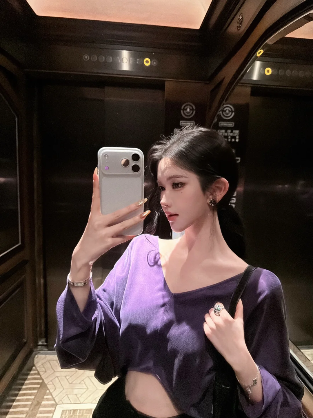 好曼妙的紫