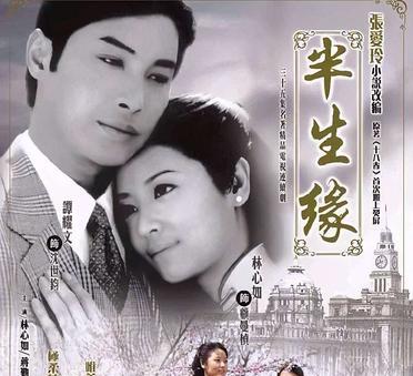 很多人非常奇怪蒋欣在甄嬛传里的华妃非常的经典，甚至被导演郑晓龙公开夸是剧组演技最