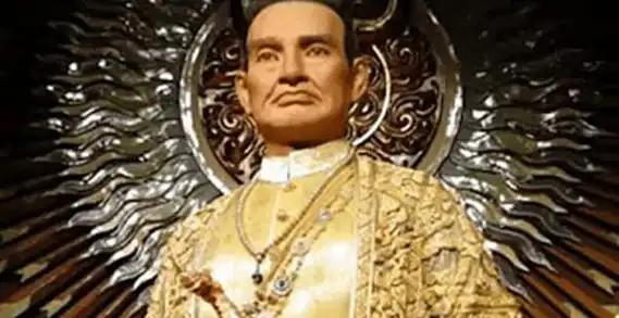 认完老的，认小的，一代更比一代绝。尤其是开国老祖宗拉玛一世，堪称泰版最强赘婿。