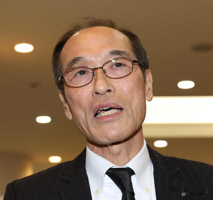 1月25日，日本前议员东国原英夫来了个“实名爆料”，他说：高市早苗本不打算解散众