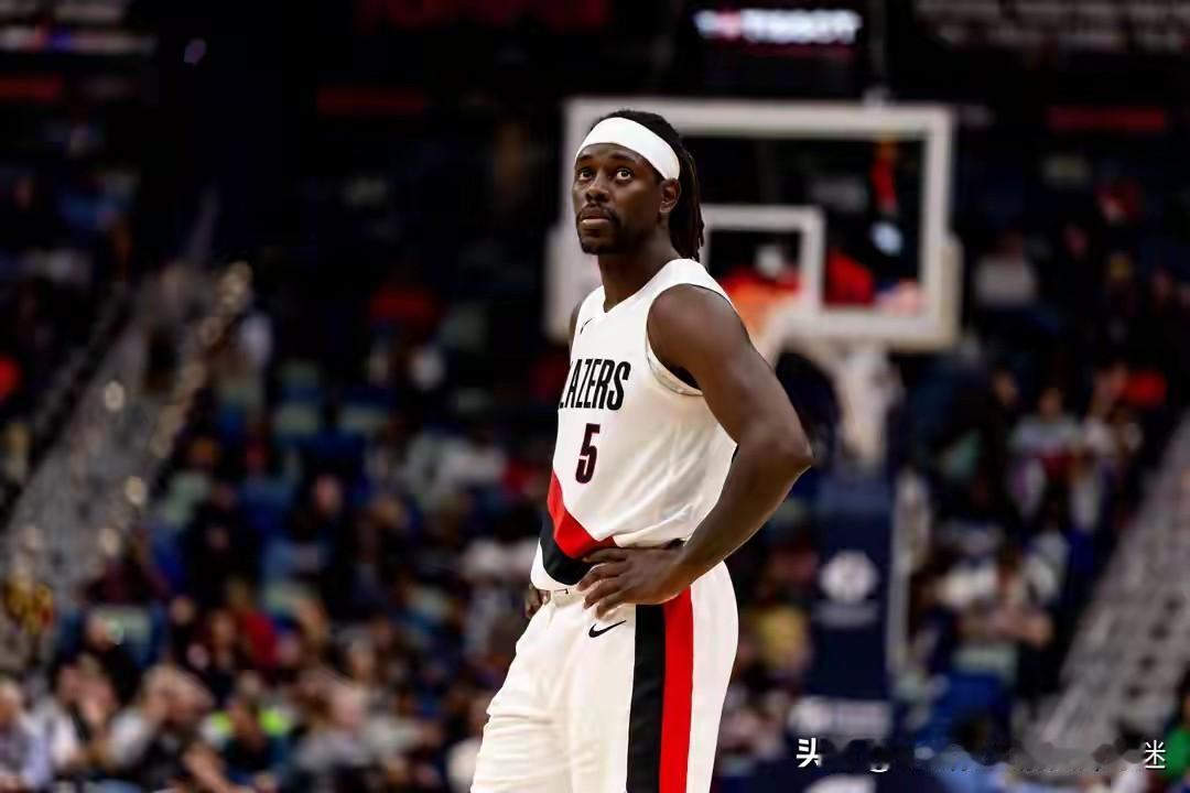 火箭如果用范弗里特+选秀权绝对可以换取开拓者霍勒迪，就是不知道乌杜卡教练舍得不舍