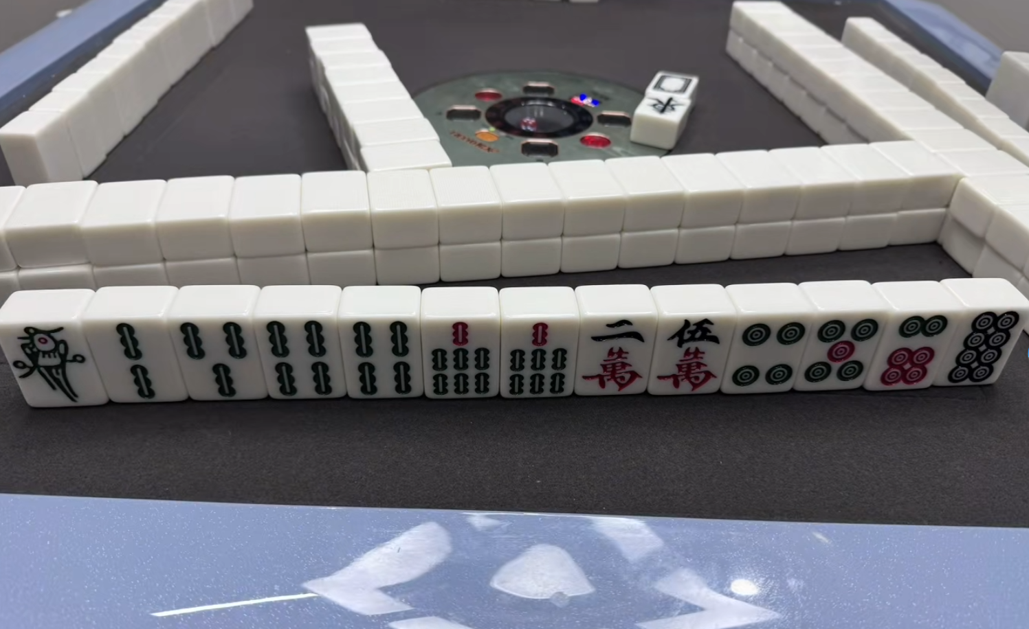 这麻将属实给姐打乐了。