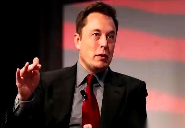 马斯克一开口，又把天捅破了。这位首富直接扔出两颗重磅炸弹。第一句，直指日本：“