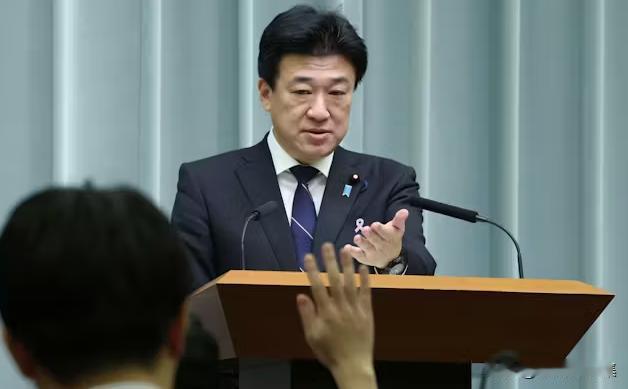 闯下大祸的高市早苗，竟然还妄想跟中方见面？中方已经官宣，在即将举行的二十国集