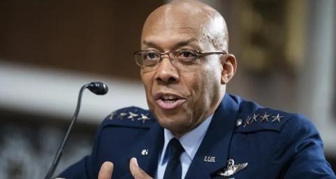 战争一旦爆发，中国3000架飞机根本上不了场？俄专家讲出了真相西方媒体常称中国