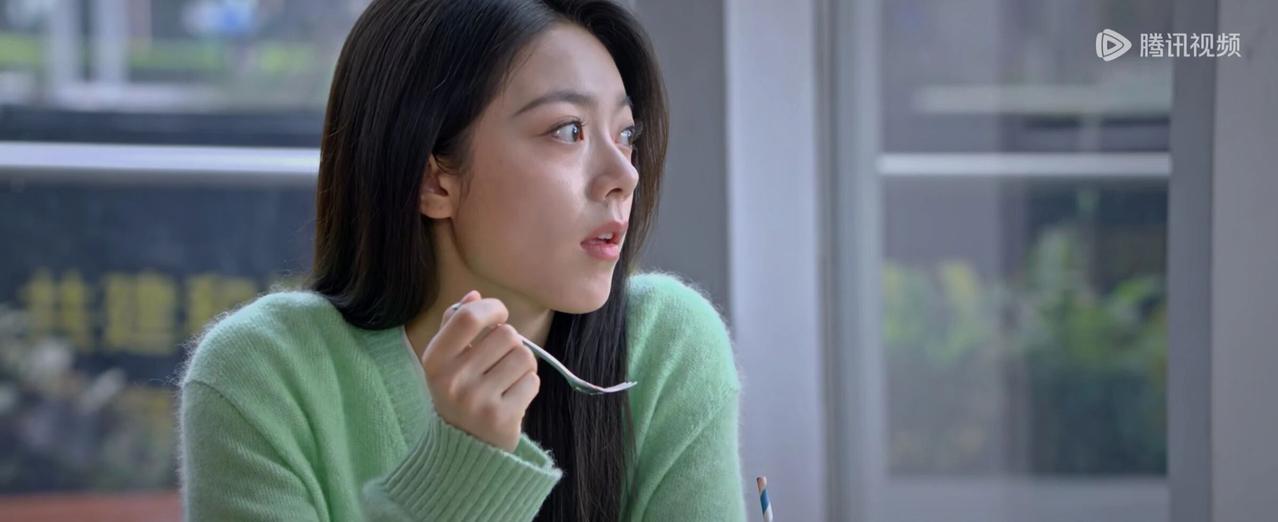 《骄阳似我》大结局：看到聂曦光为蹲守庄序吃5个小时打包10个草莓拿破仑，才明白，