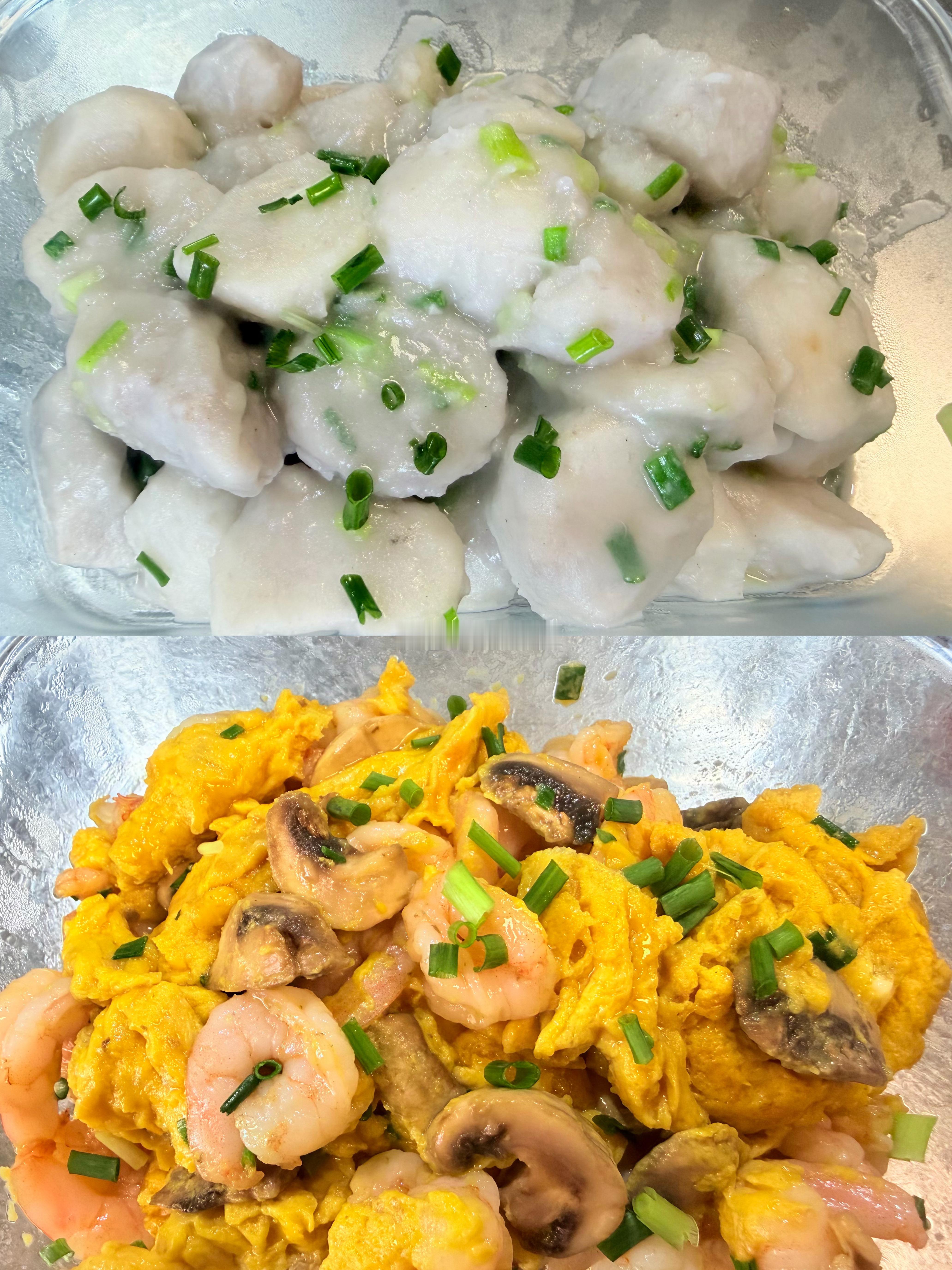 宵夜🥢🍚||鸽子排骨汤～葱油芋艿～虾仁口蘑滑蛋。好好享受，奈斯🌛[