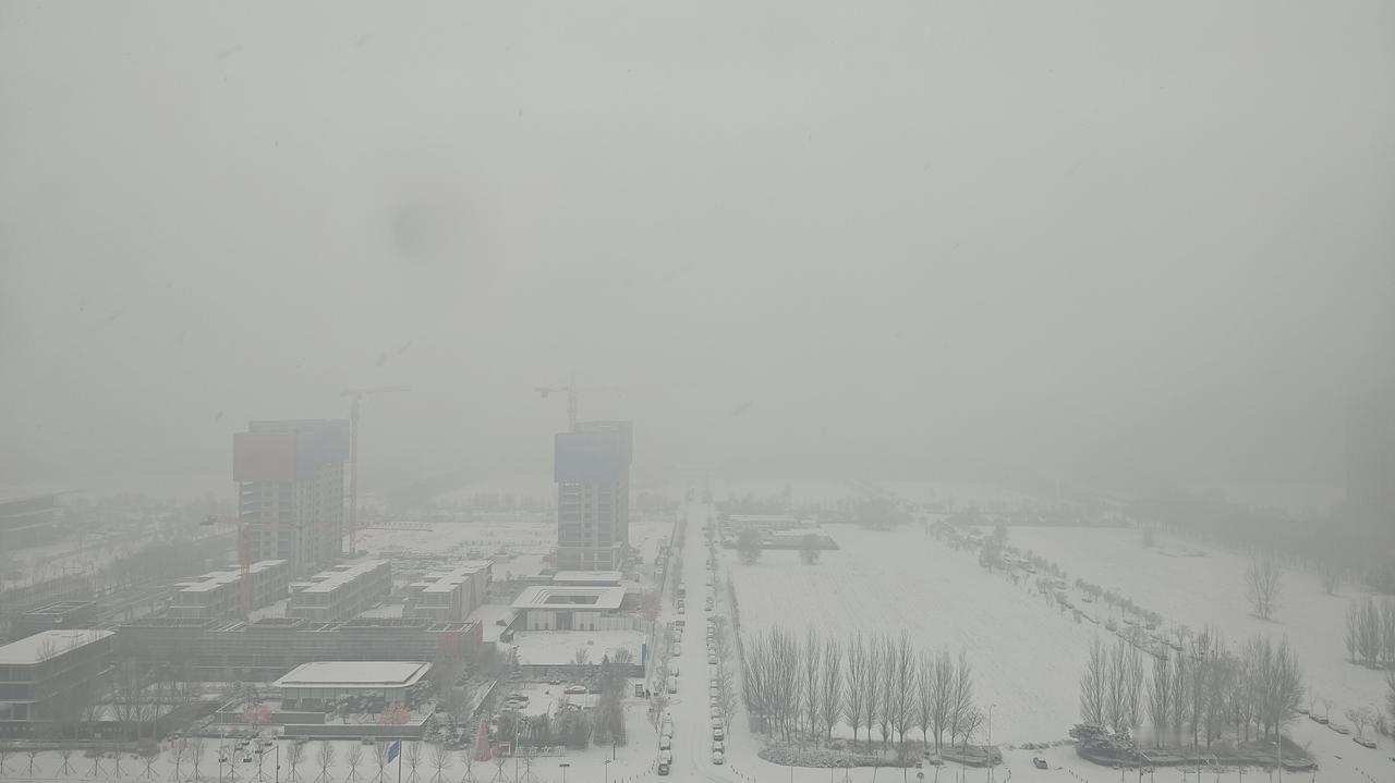 暴雪倾城！沈阳今日迎大到暴雪，寒风中的守护暖人心沈阳雪景沈阳雪冰沈阳清雪