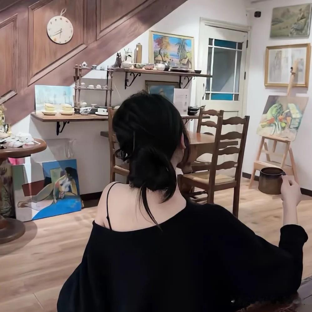 女人婚后要注意3点:第1:婚后不要忘了自己的娘家，不论你过的好不好，都不能嫌