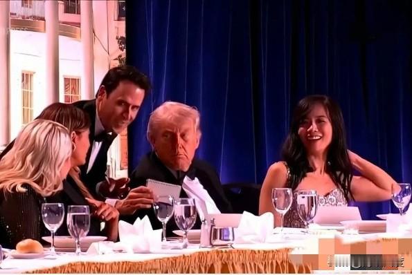 下作！绿媒连江惟佳都不放过，自由时报称“中裔”害特朗普险倒地！白宫枪击案，绿