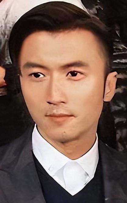 谢霆锋因三年后的照片分手，这只是渣男洗白的说词，难道不是吗？一段婚姻走向瓦解，从