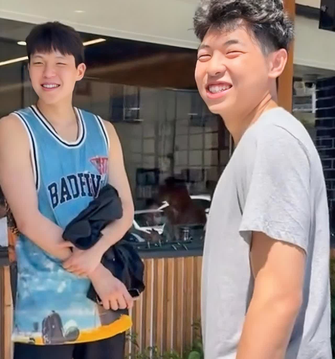崔永熙对杨瀚森说的这句话意味深长！杨瀚森被开拓者选中之后，崔永熙就跟杨瀚森说