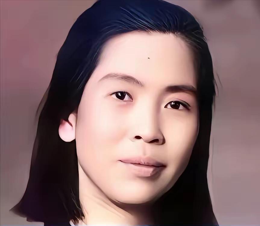 这是毛主席的第三任妻子贺子珍的真实样貌,都看看吧,贺子珍本人太美了,老照片都挡不