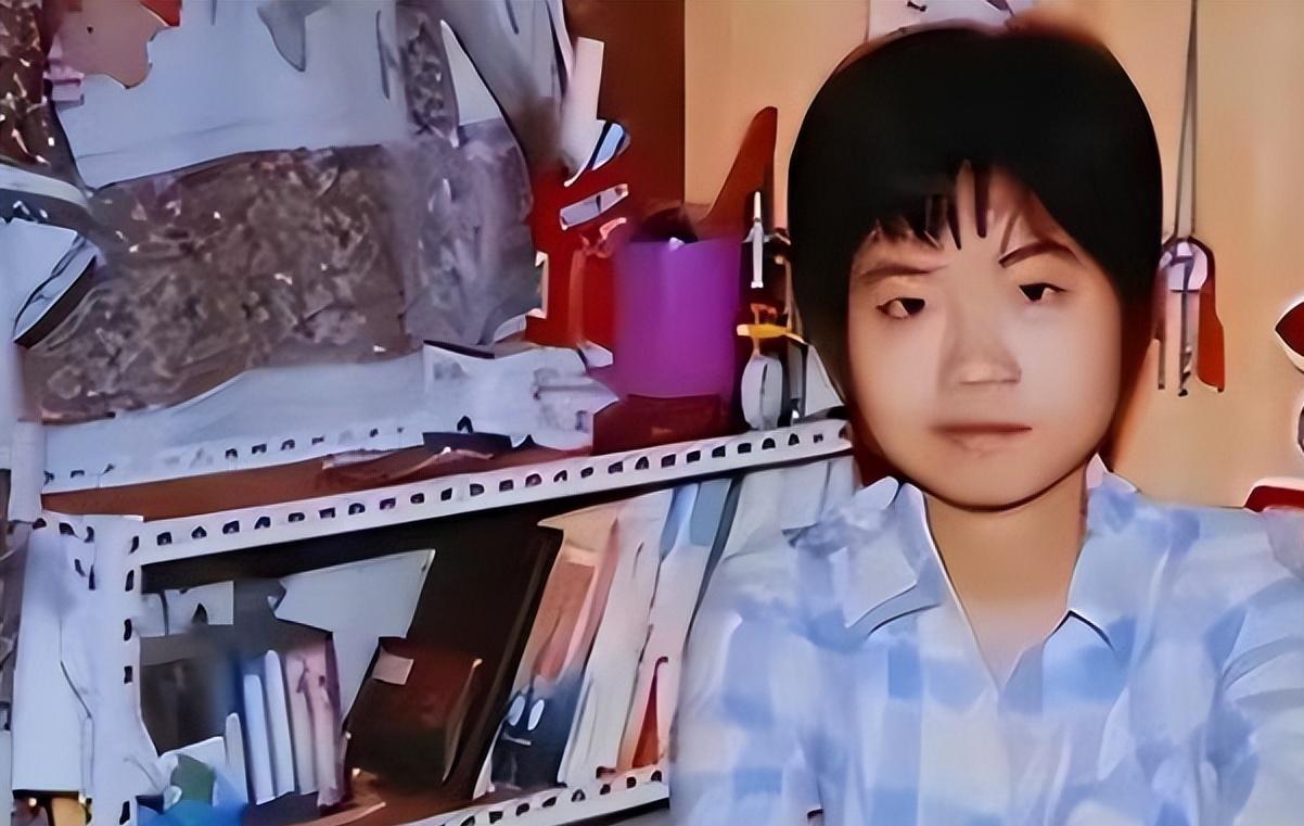 ​​2009年11月26日那个阴冷的清晨，上海海事大学临港校区的保洁阿姨推开研究
