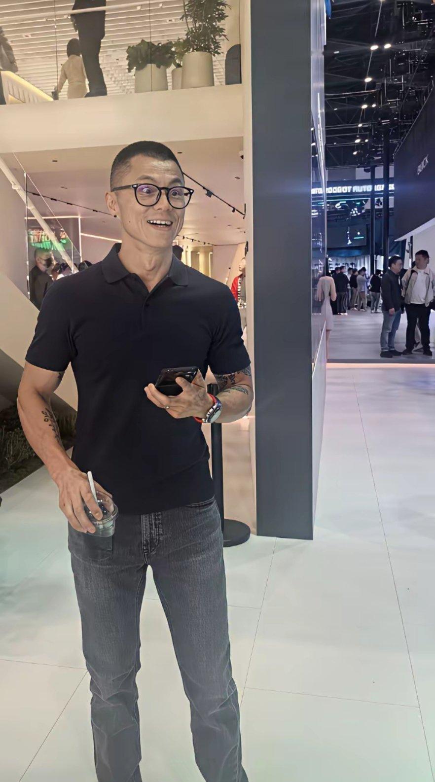 北京车展遇到陈震，这人被放出来了？去哪儿说理去？